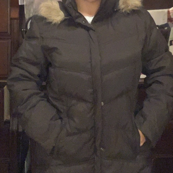 Brown puffer coat - Picture 4 of 7